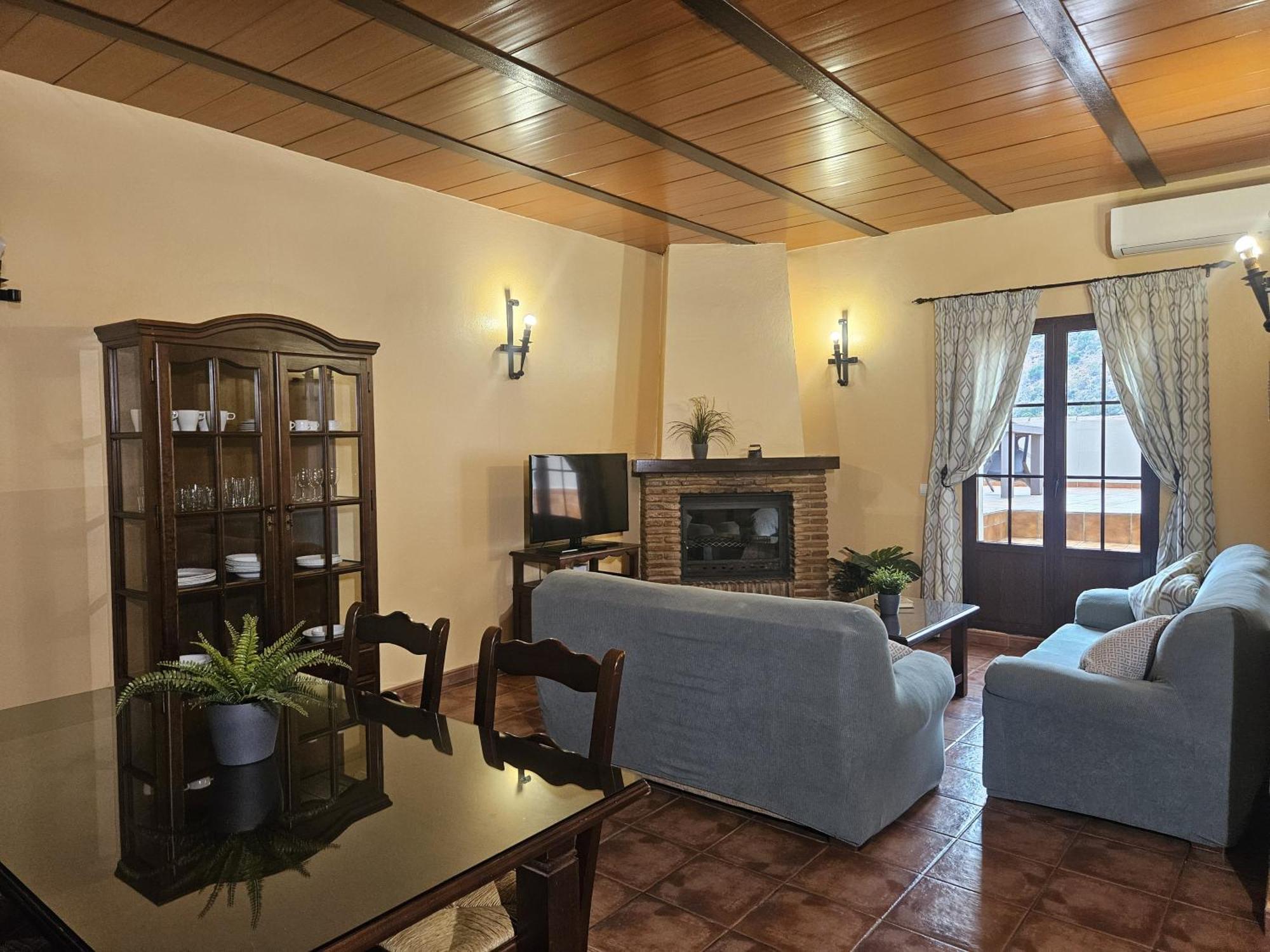 Casitas Cueva Del Gato Villa เบเนาจ์อัน ภายนอก รูปภาพ